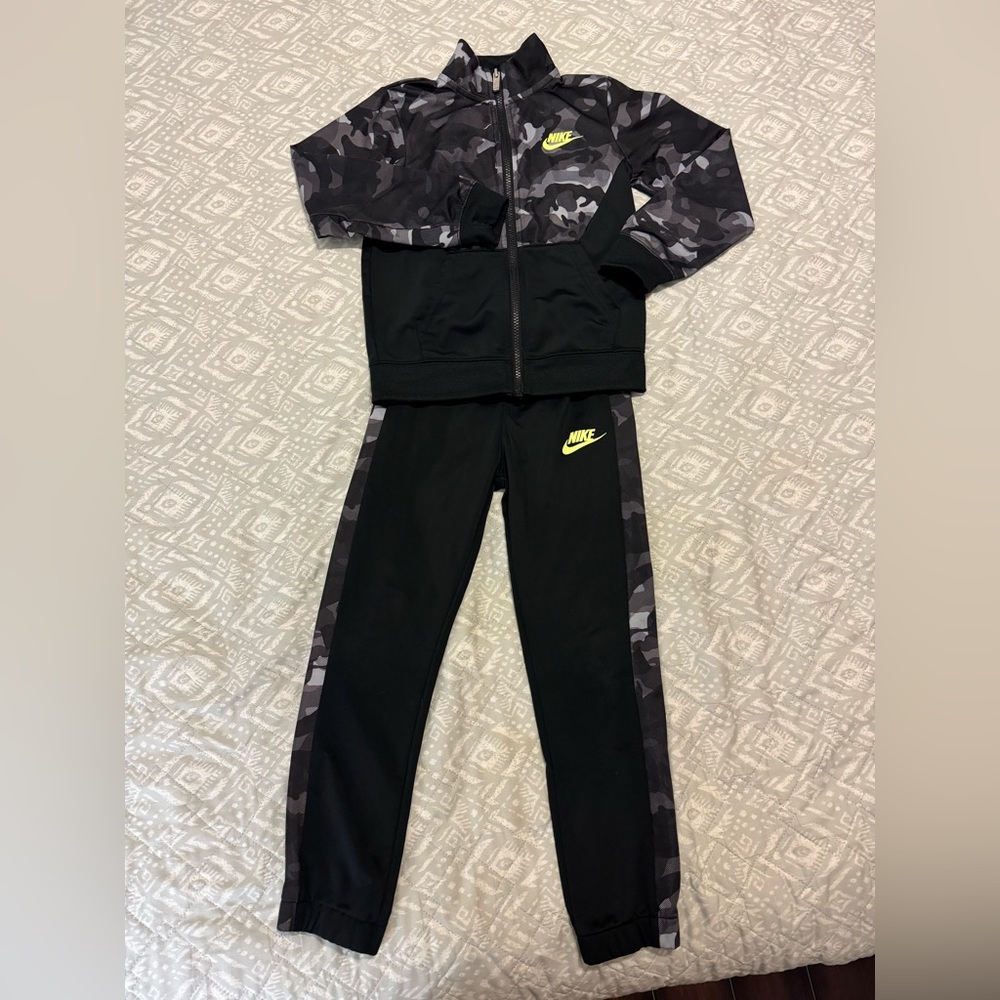 Kids Nike set jacket and pants